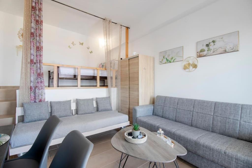 Apartment Seaview Loft In South Crete Achlia