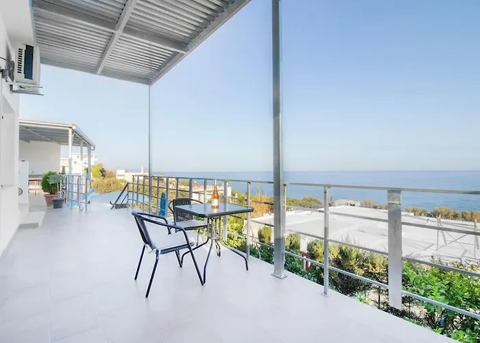 Seaview Loft In South Crete